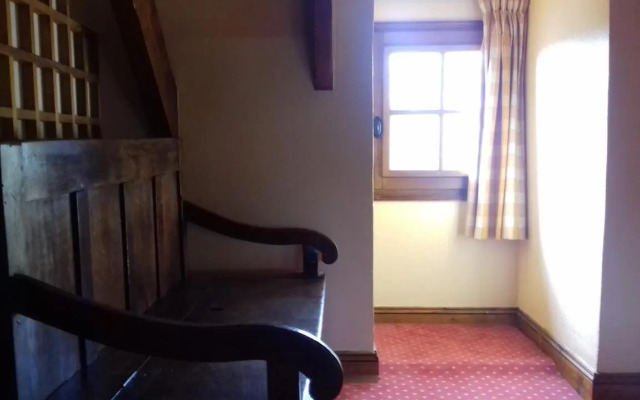 Aux Trois Damoiselles