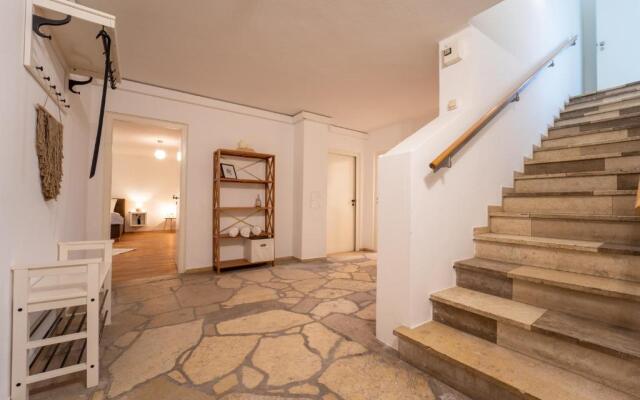 dreamcation - Ehemalige Pfarrer- & Souterrain Wohnung, 3D-Tour, Terrasse, Garten, BBQ