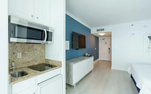 Residences at Fontainebleau Miami