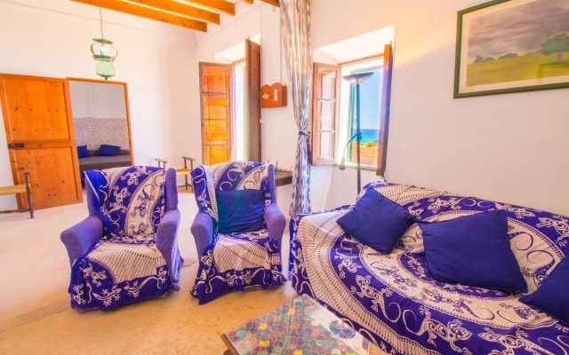 Flat 201M² 4 Bedrooms 3 Bathrooms - Limassol
