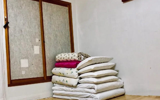 Moon Hanok Guesthouse