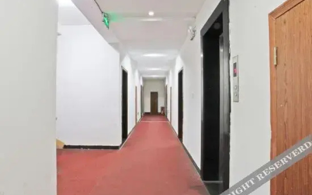OYO Yiyang Tianhe Hotel