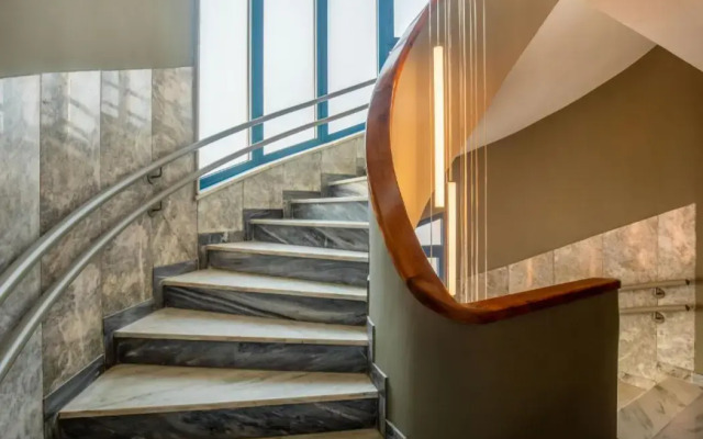 Отель Bob W Eolou