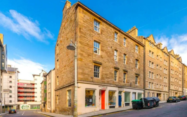 Old Town Centre Apartment 5 mins to Edinburgh Castle