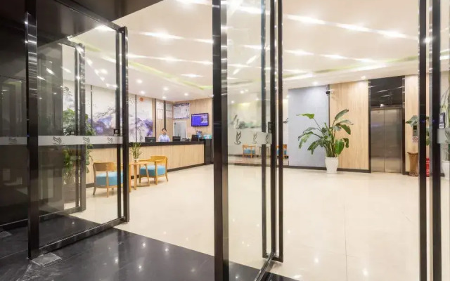 Lily Hotel ( Yangxi West Lake )