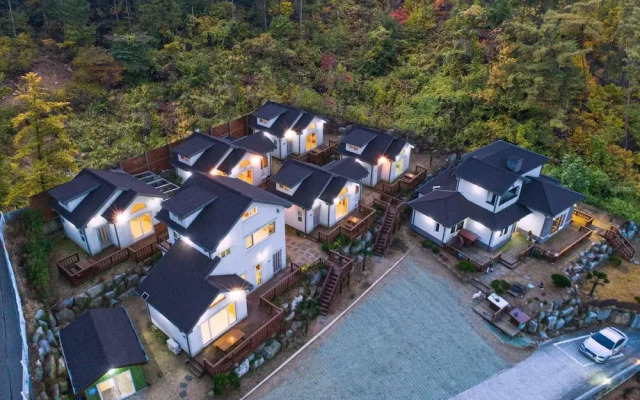 Yeosu Healling Spa Pension