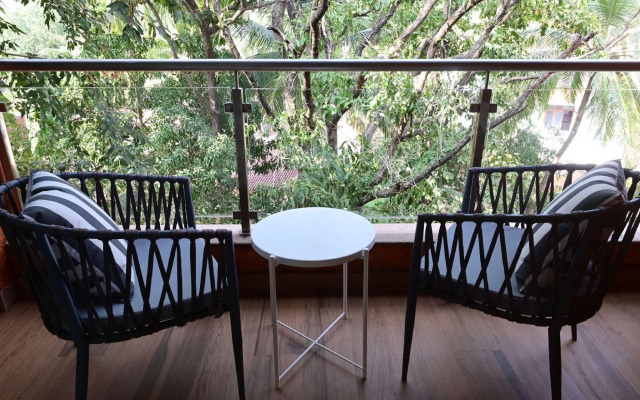 Golden Tulip Vagator