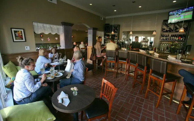 San Anselmo Inn