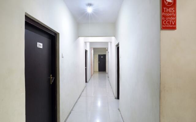 OYO 11967 Hotel Clarissa