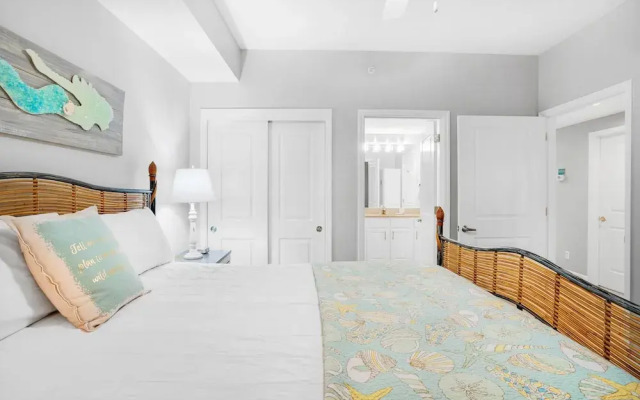 Grandview East 302 - Sandscape