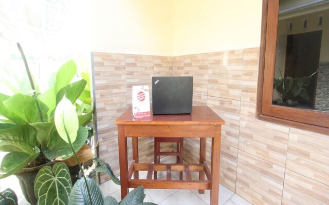 Hotel O Losmen Ida Near PT. Narmada Awet Muda (Pabrik Lingsar)