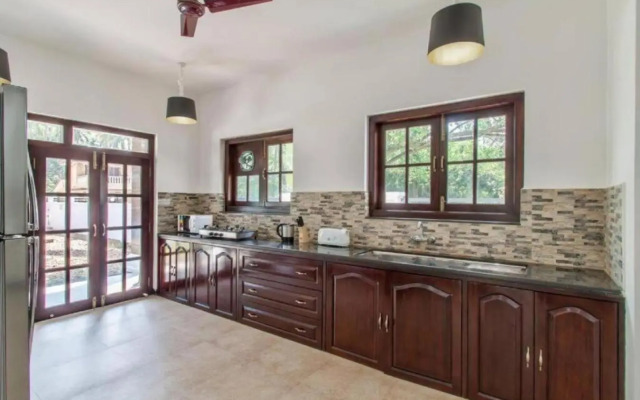 10BHK Super Luxury Villa with Private Pool