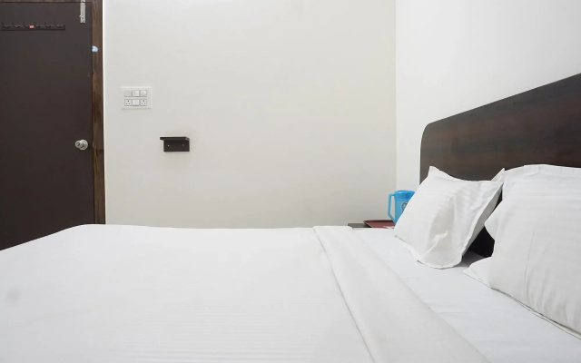 Fabhotel Gargi Galuxe