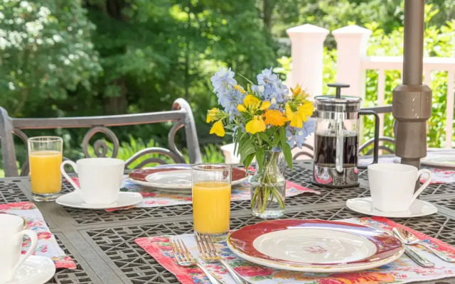 Sinclair Inn Bed and Breakfast