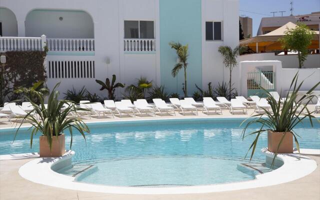 The Beach Star Ibiza Aparthotel - Adults Only