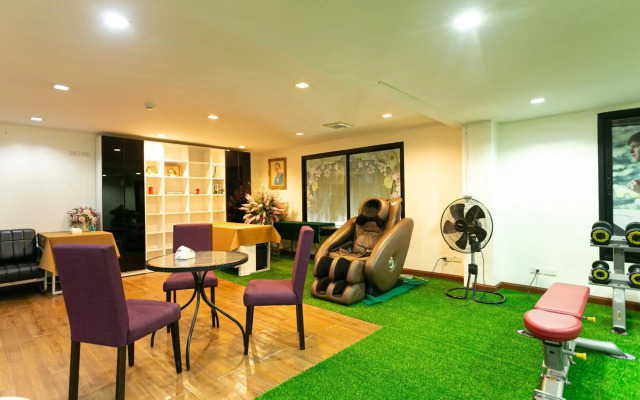 Grand Ratchapruek Hotel