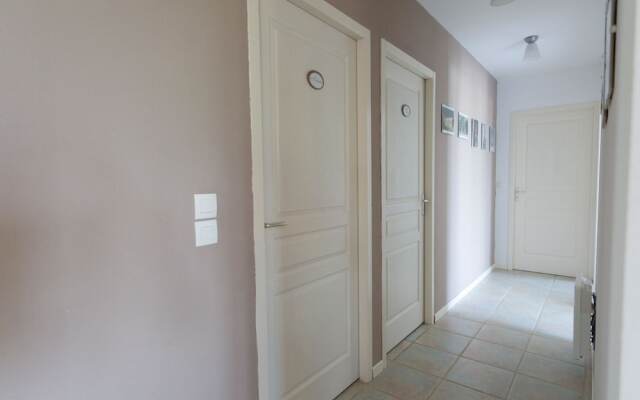 Spacious Villa With Private Swimming Pool and Jacuzzi