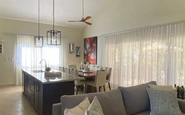 Luxury 5 Bedrooms Villa in Hispañola -sosua