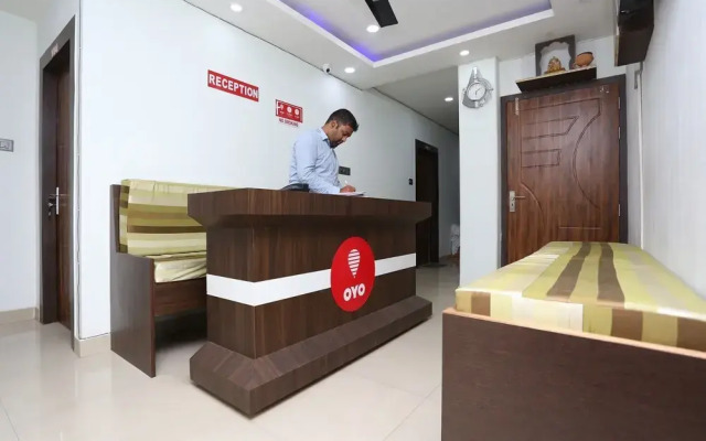 OYO 13265 Aashray Guest House