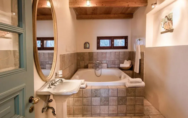Villa Mirabello Suites