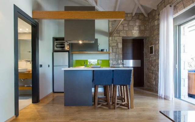 Anthemion Suites & Villas