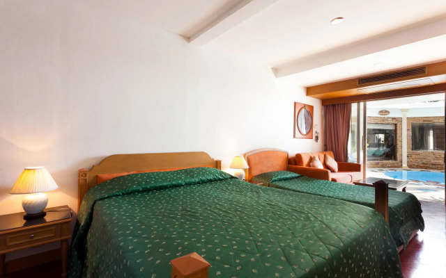 Orchid Hotel and Spa