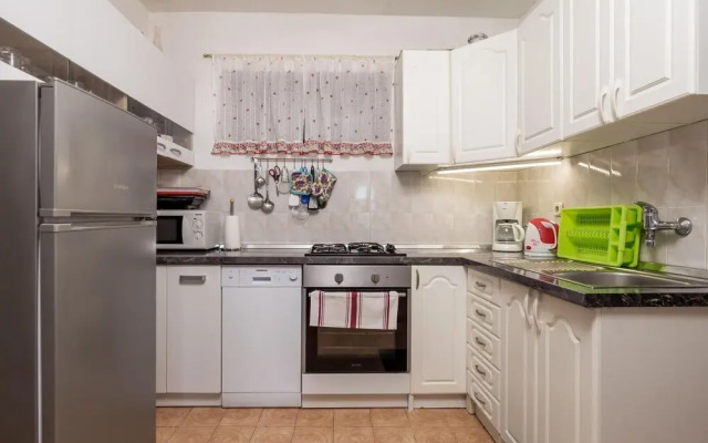 Beautiful Home in Jablanac With Wifi and 5 Bedrooms