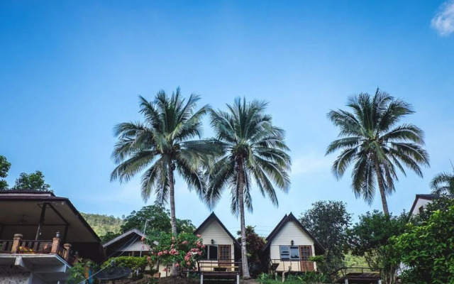 Naphatphorn Resort