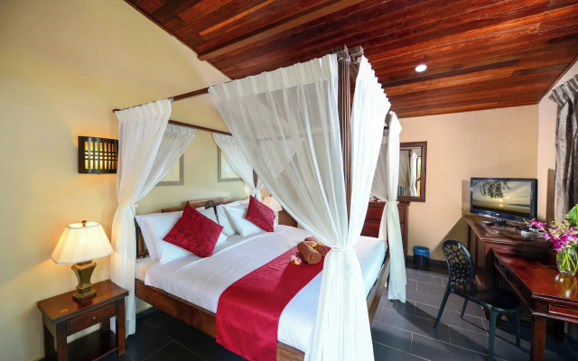 The Coconut Beach Villa