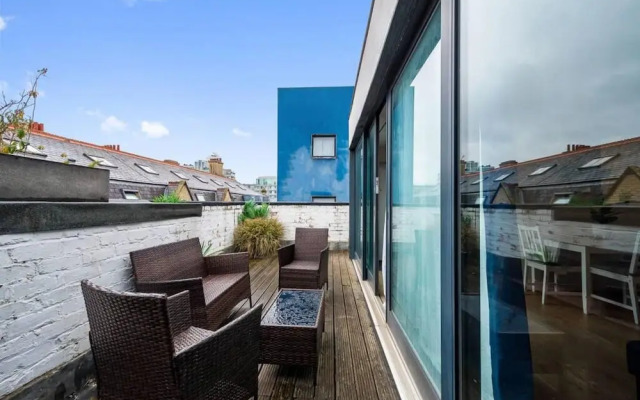Host Apartments Preston s Rooftop Apt