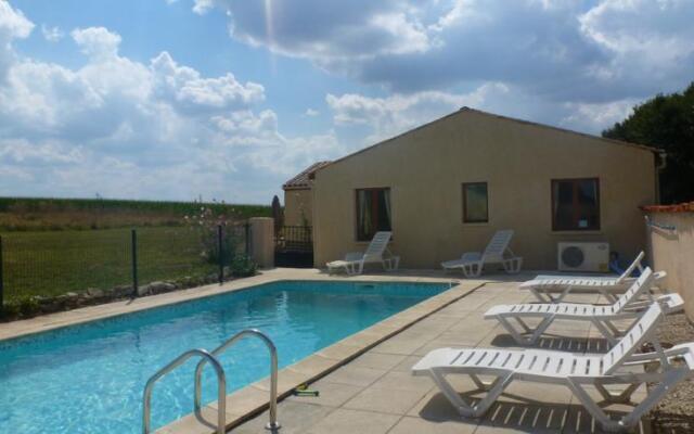 Hirondelle Holiday Home