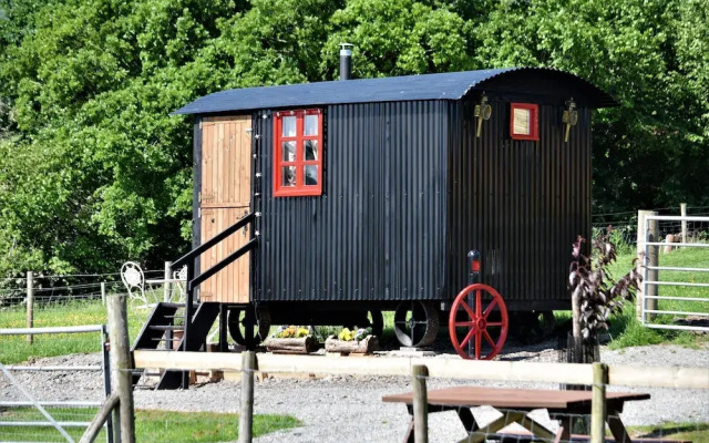 Meadow Shepherds hut