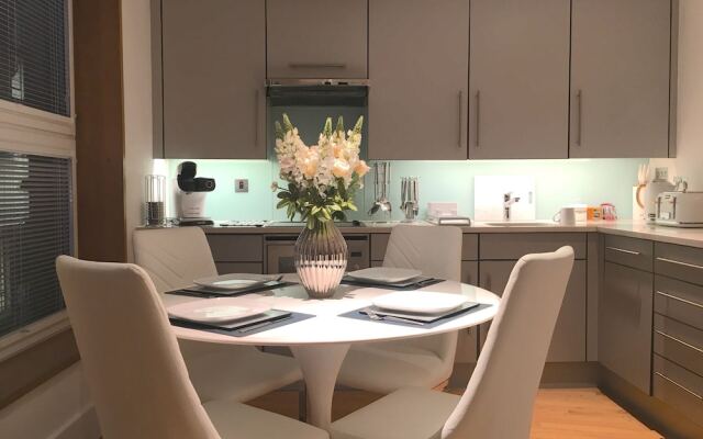 Central Luxury Suites