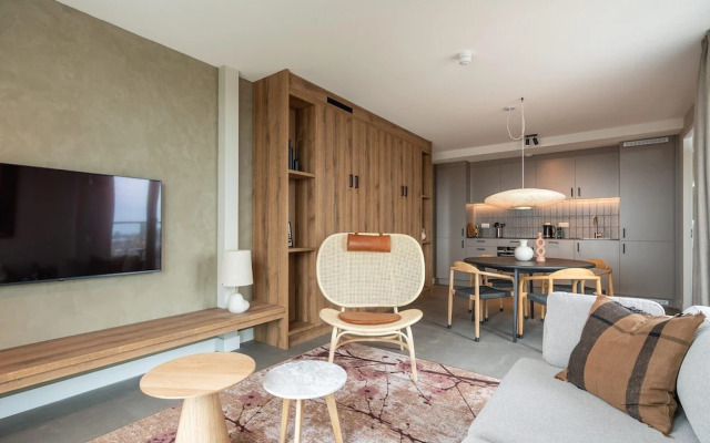 Spacious Apartment in Den Haag With View