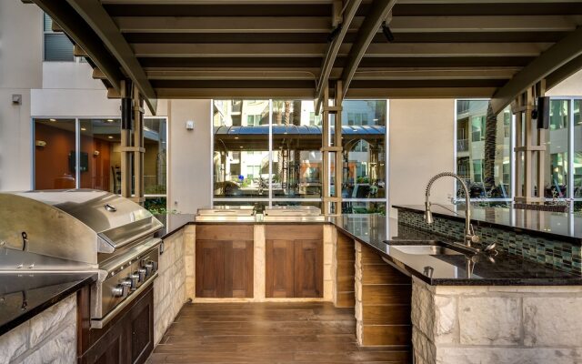 Kasa Houston Galleria Apartments