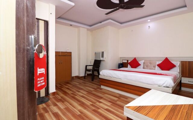 OYO 28331 Hotel Keshav-a Unit Of Ghaziabad Inn