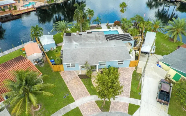 Aqua Villa
