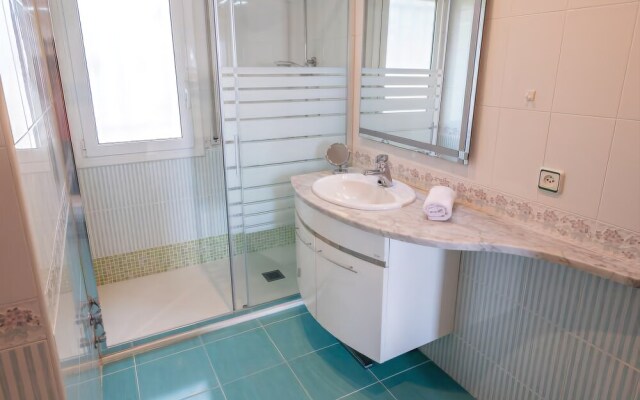 HomeHolidaysRentals Pons-Costa Barcelona