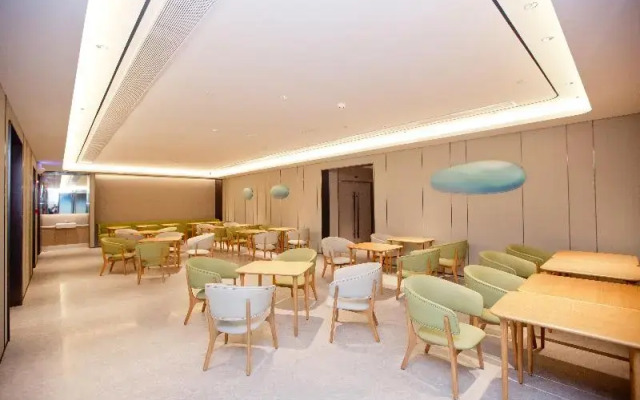 Yiling Hotel