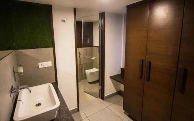 The Ten Suites