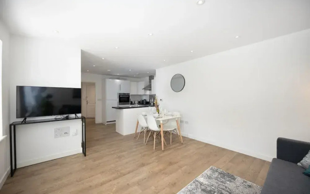 Contemporary 2-Bedroom Apart near Balham