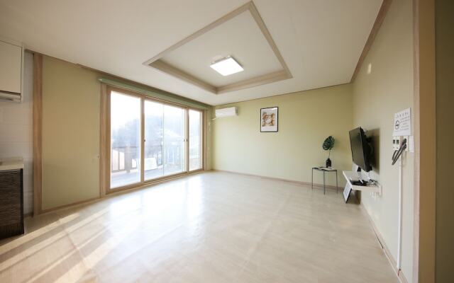 Mori House