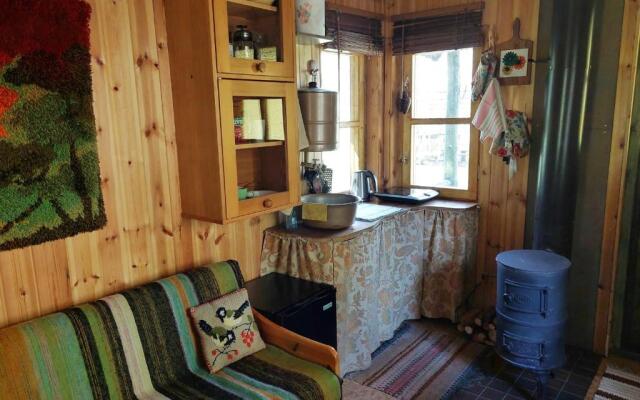 Little Forest House near the river Jägala