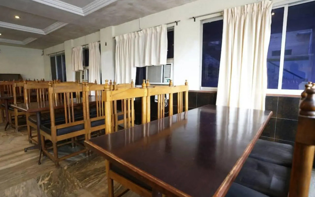 Hotel Shivas Residency