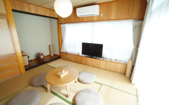 Kafuya Miyagi igusa villa