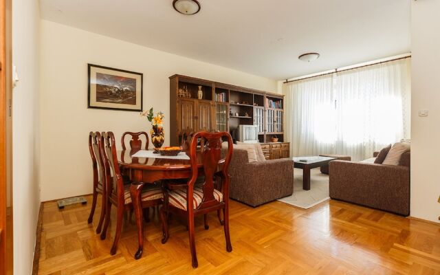 Apartments Zenta