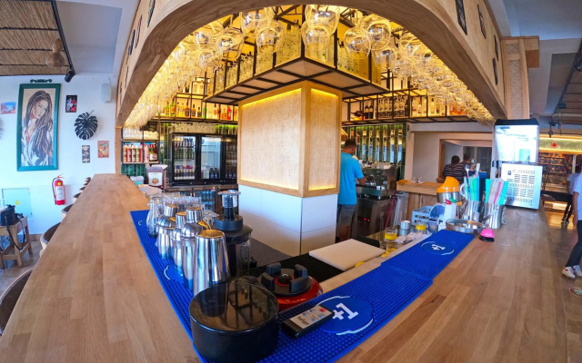 George Dragon Beach Hotel