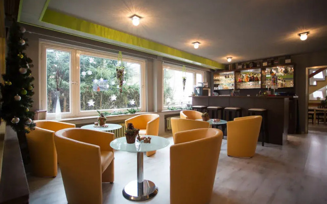 Memory Hotel Restaurant