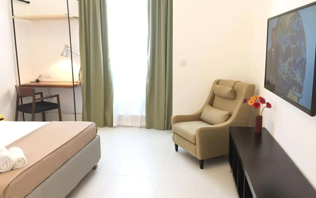 Two Pillows Boutique Hostel