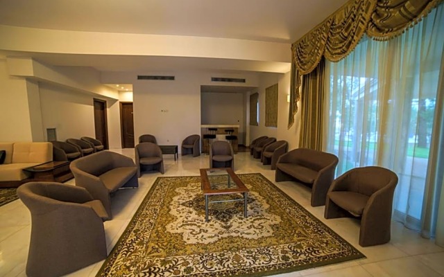 Corali Resort